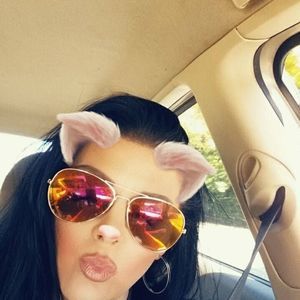 Meet your Posher, Marcie